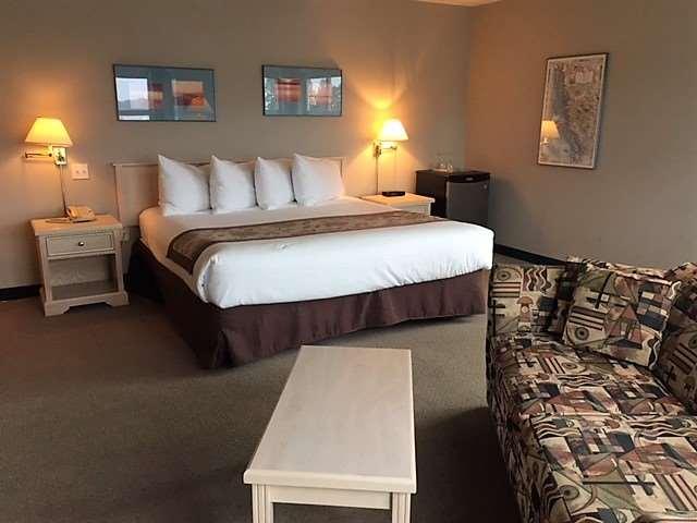 Motel Quarterdeck 4*